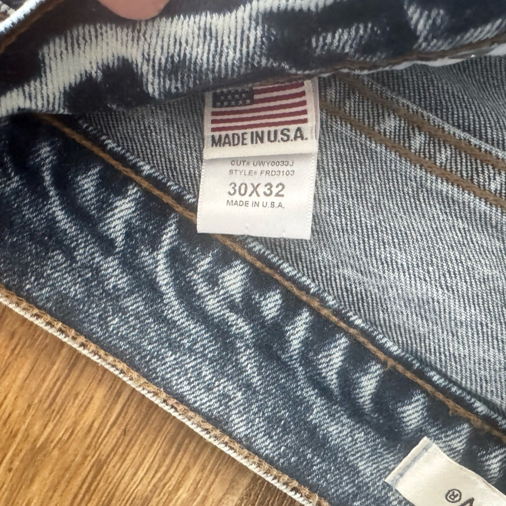 First Row Slim Straight Blue Distressed Jeans 30x32 Made in USA Flag Pocket - Picture 4 of 7